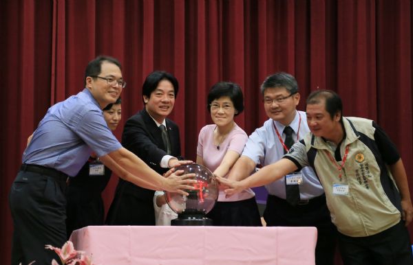 高澎首長共同召開「2015海洋雙星聯合治理會議」