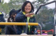 民進黨正副總統候選人蔡英文、陳建仁獲得689萬多票當選第14屆正副總統