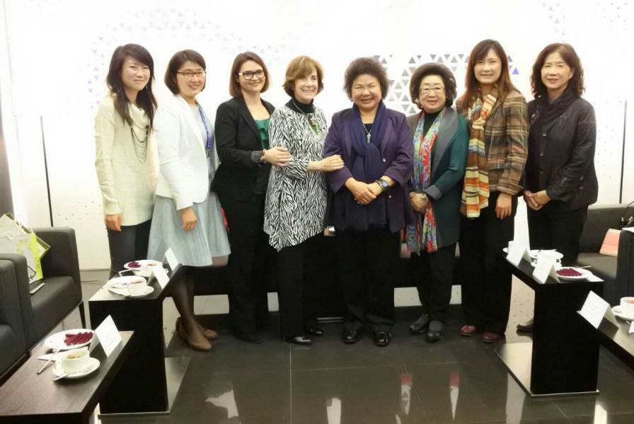 313國際婦女權利基金會梅芳堯會長 訪高拜會高雄市長陳菊