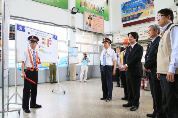 台南市舉辦105年軍民聯合防空(萬安39號)演習