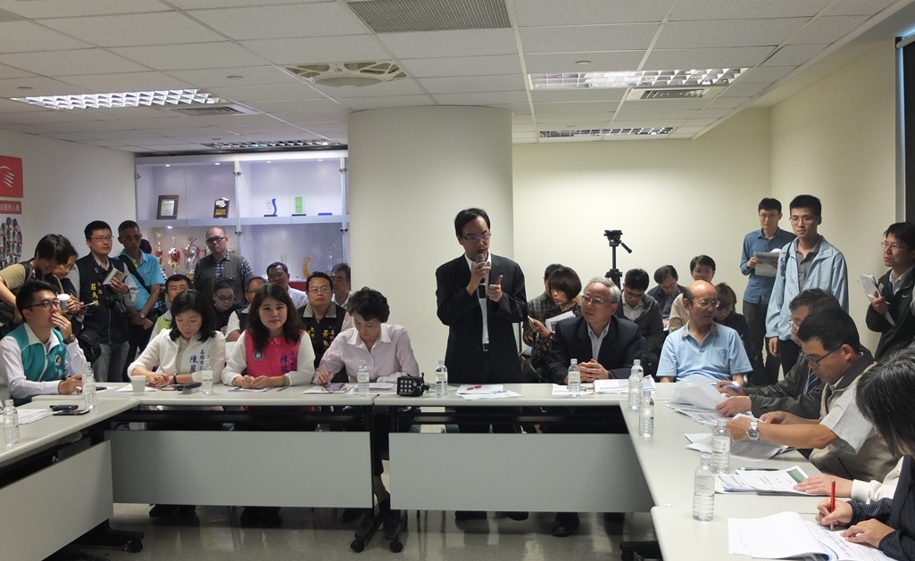 立委李昆澤促交通部與高市府積極協調鐵路地下化後 廊帶土地打造城市嶄新風貌