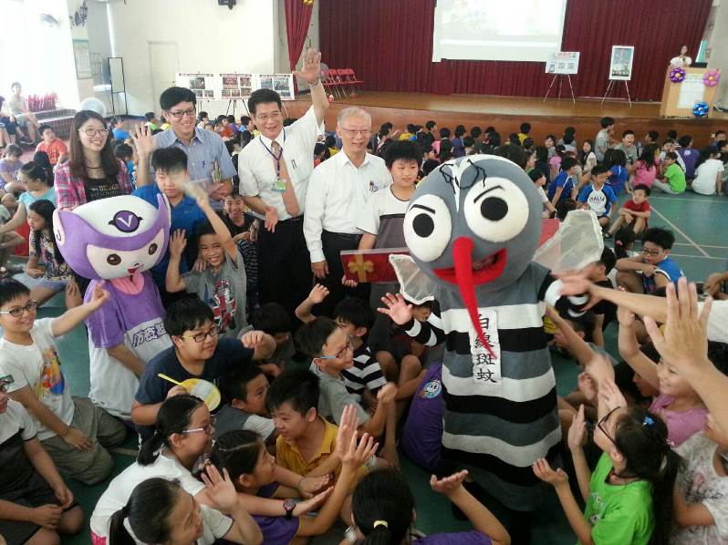 高雄市衛生局辦理「校園登革熱防疫會考」宣導活動