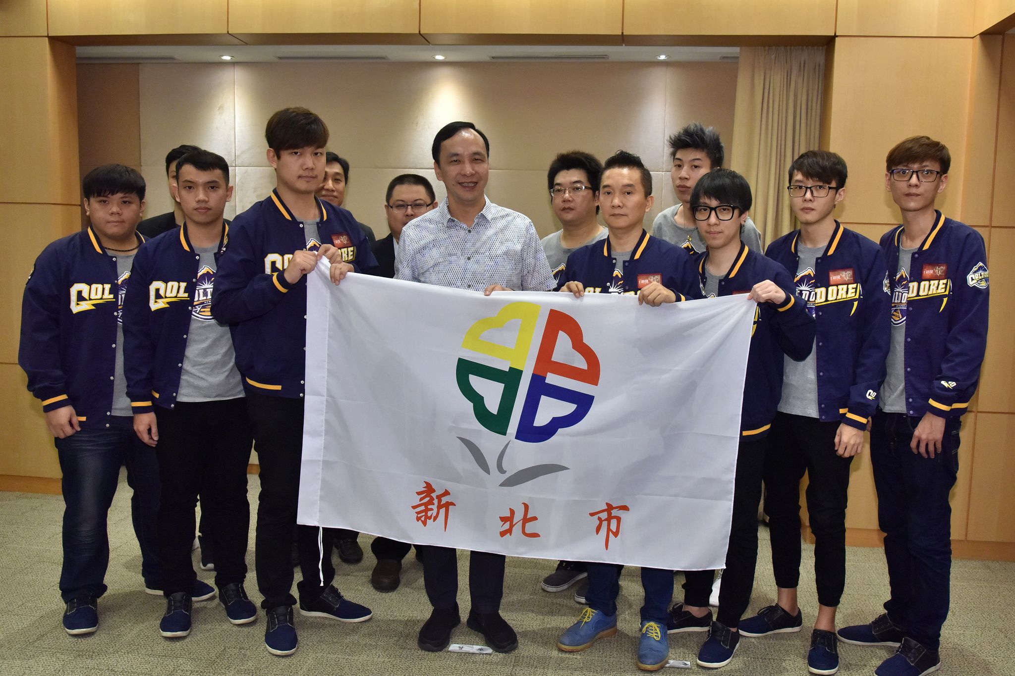 樂見營養午餐供應有機蔬菜政策推廣至六都 朱立倫：應該公平對待每一個孩子