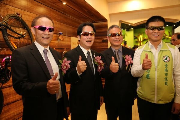 全國首座眼鏡觀光工廠在台南 賴清德市長：在地企業 深耕台南台灣