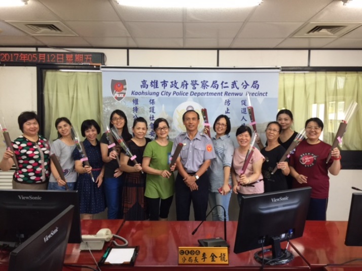 母親節前夕 仁武分局長李金龍向媽媽們說「辛苦了、我愛您」