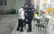 老翁露宿街頭 仁武分局仁美派出所員警蘇介偉、張郁軒溫馨送暖