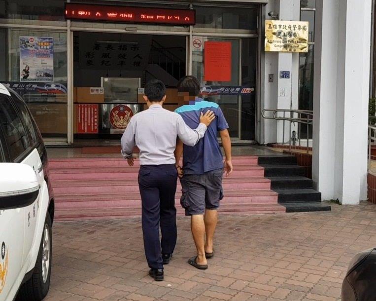 危險駕車  岡山警分局：人車取締到案 連開四張罰單重罰