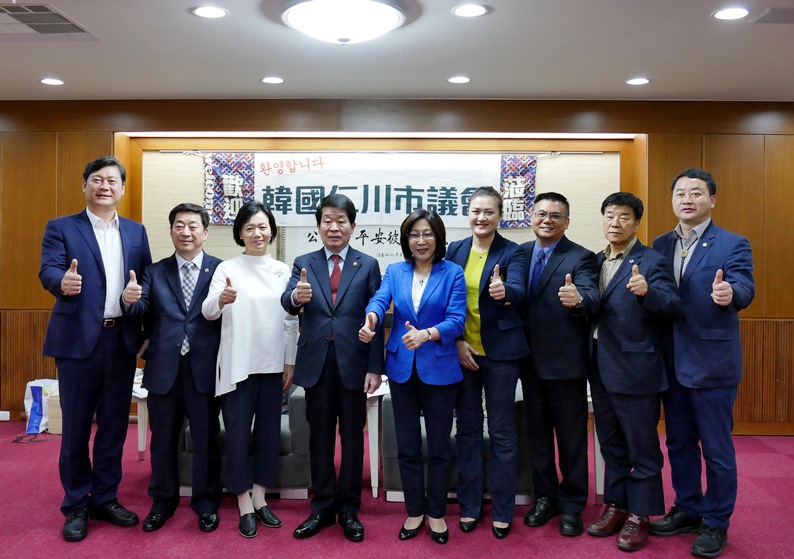 韓國仁川廣域市議會議長諸葛院英率團參訪參訪高雄市議會