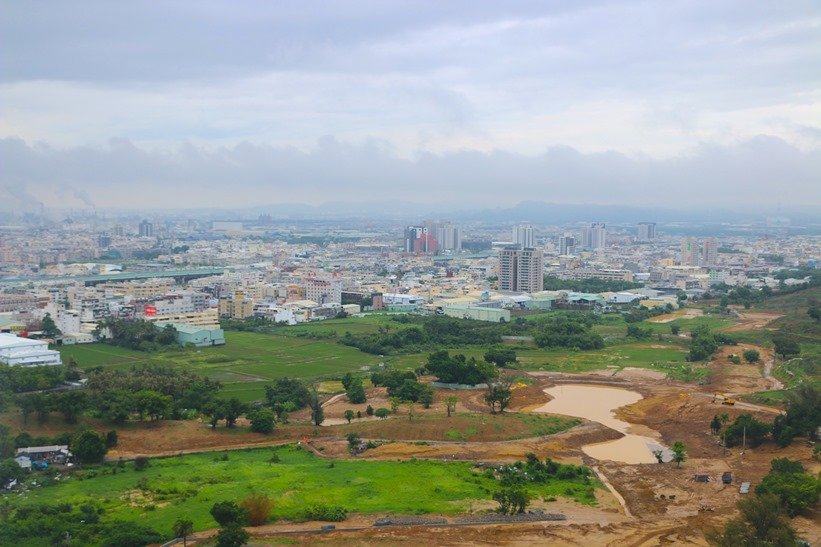 高雄市覆鼎金變身森林公園 市長許立明：邊陲變核心