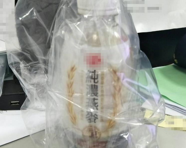 高雄一名街友誤偷除鏽劑當飲料喝下送醫後不治