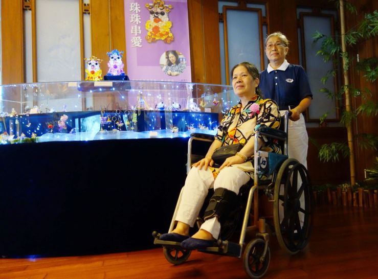 慈濟與世新大學合開「生命的轉角‧看到愛」人文講座