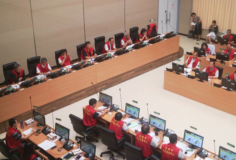 擱淺彌陀海域錦華輪人員全數救出 高雄市長許立明要求持續防災