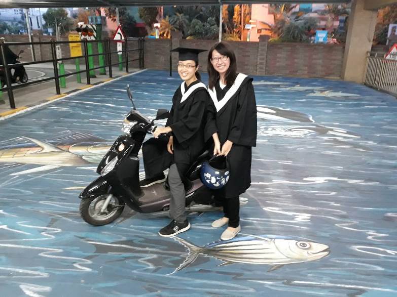 高雄區監理所變身成打卡景點 女大生也來玩跳島