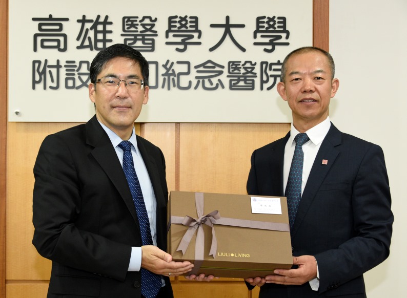 北京大學及台大菁英訪高醫 「狀元」對「變臉」好奇