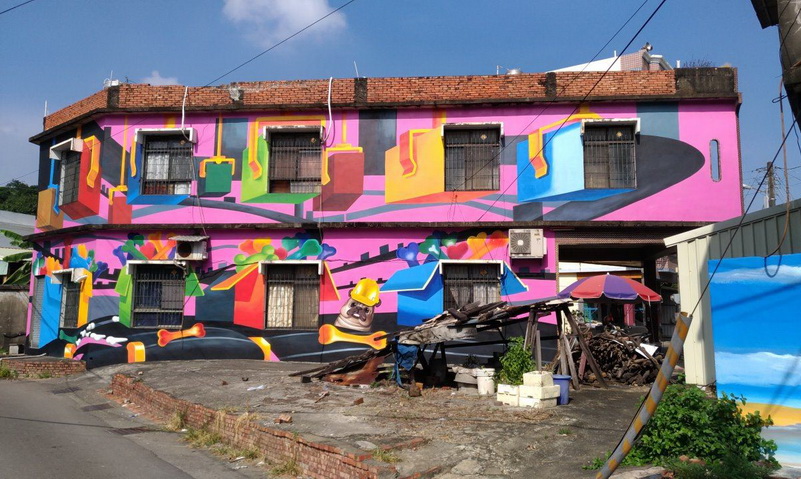 絢麗彩繪牆 點亮高雄市大寮區新厝里舊部落