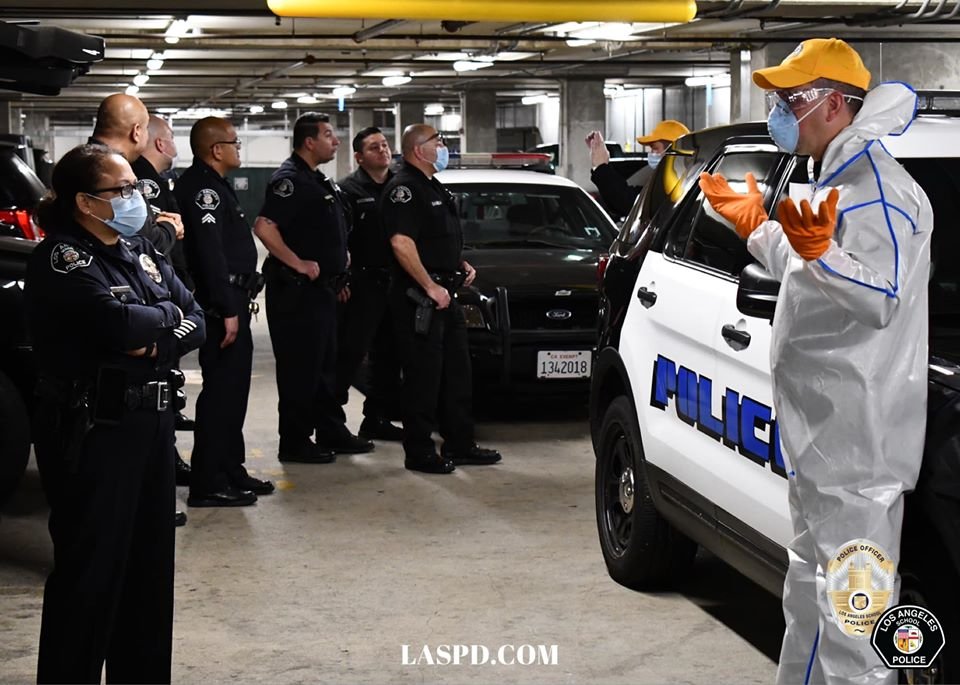 六十位國際巨星為防疫獻聲 籲傳播微笑獲六百萬點閱