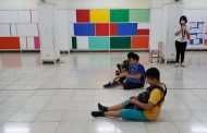 反背書包微體驗懷孕辛勞 學生感恩母親孕育