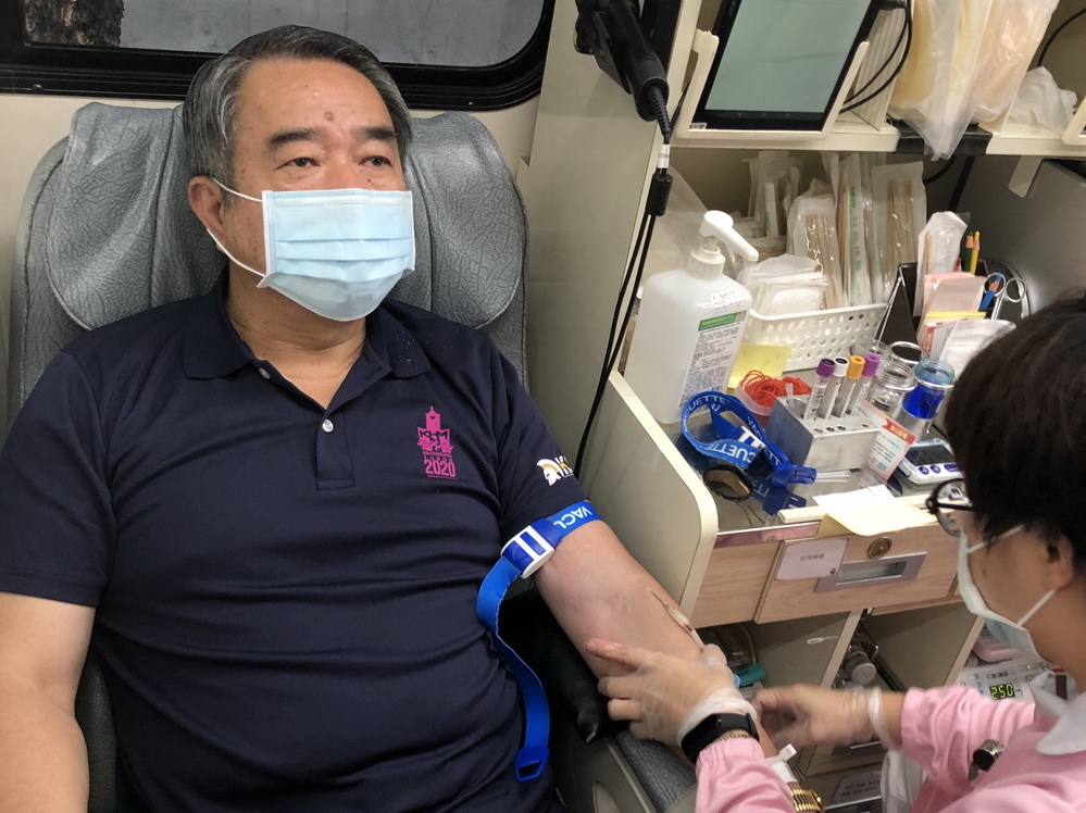 歡慶警察節 高雄市政府警察局舉辦捐熱血抗疫