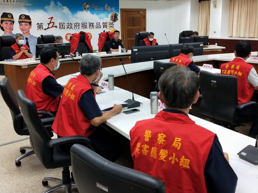 關注豪雨 高雄市警察局局長劉柏良動員救災慰勤