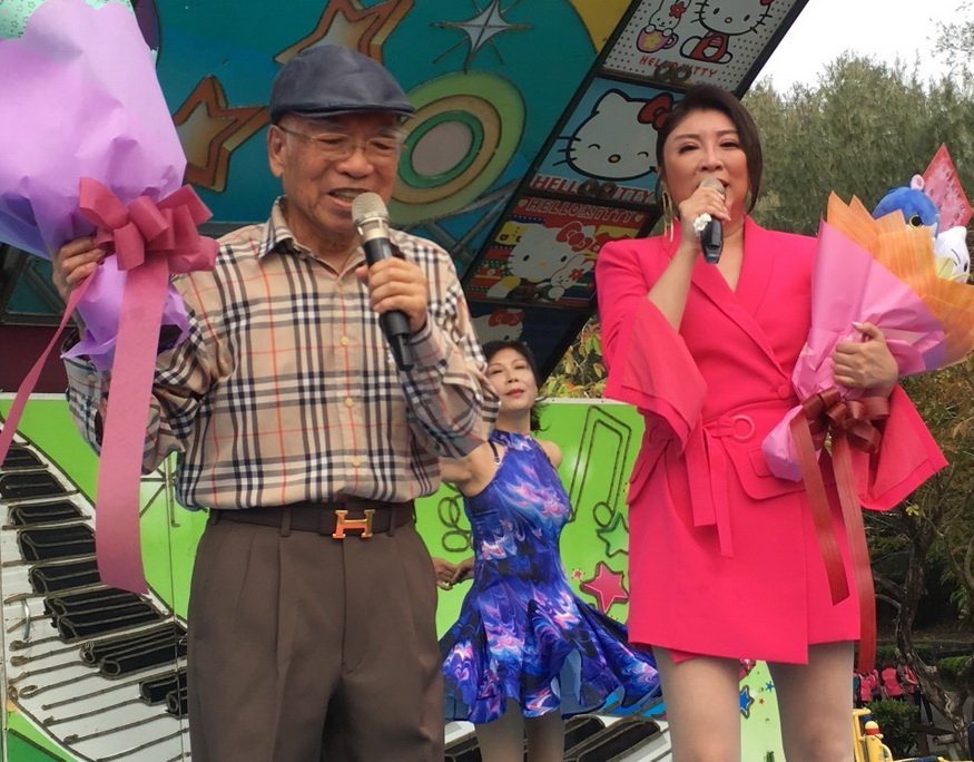 知名歌手陳思安「金曲舞林大會」圓滿成功 二千多位粉絲嗨翻