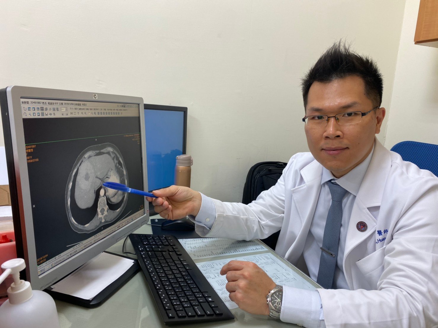 肝腫瘤傳統手術傷口大 小港醫院微創腹腔鏡助復原快