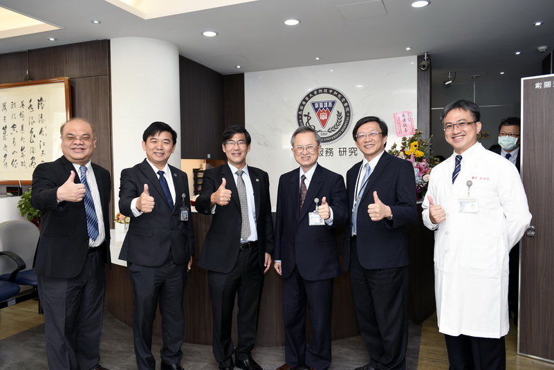 高醫院牙科門診部熱鬧舉辦開幕儀式