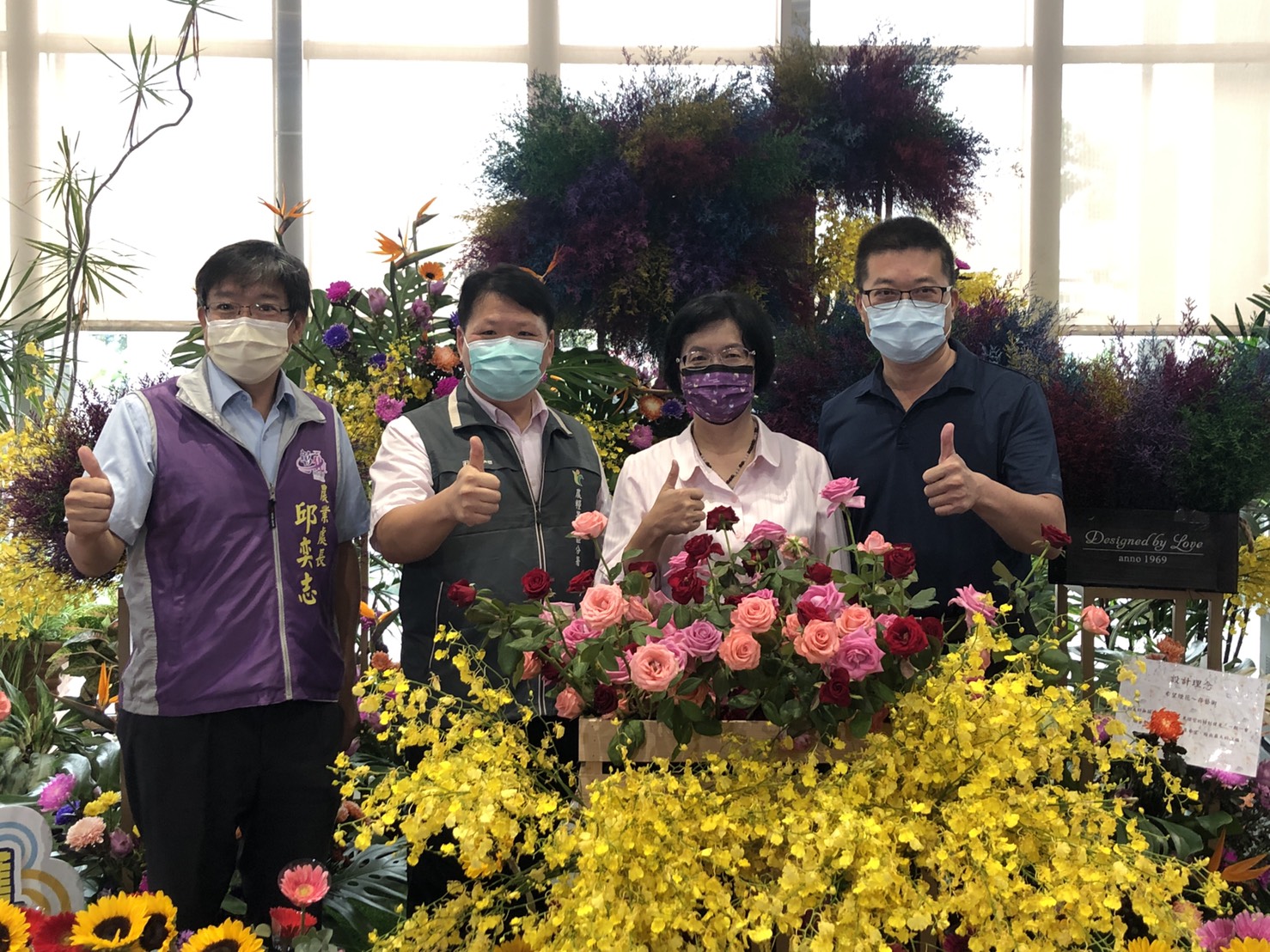 彰化縣政府洽公區花藝 縣長王惠美視察