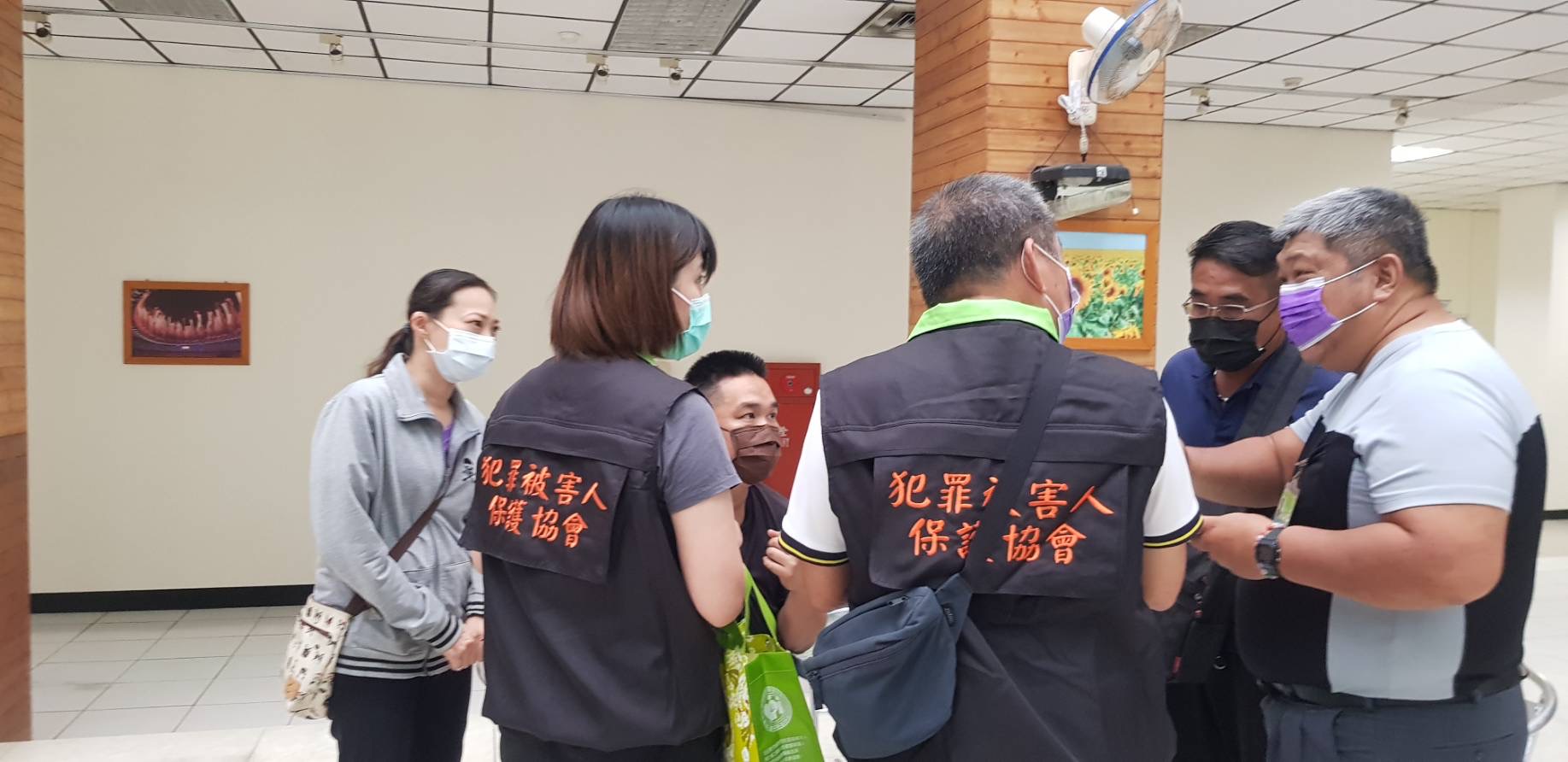 犯保協會高雄分會啟動即時關懷 城中城社區大火受害家屬備感溫馨