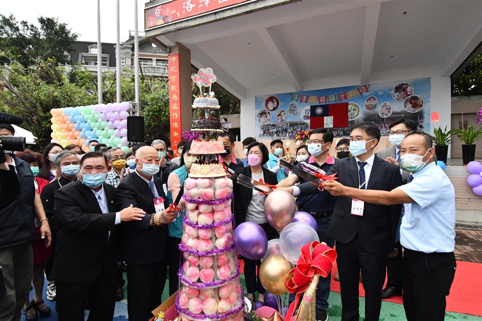 彰化鹿港鎮洛津國小創校百年 縣長王惠美回母校同慶