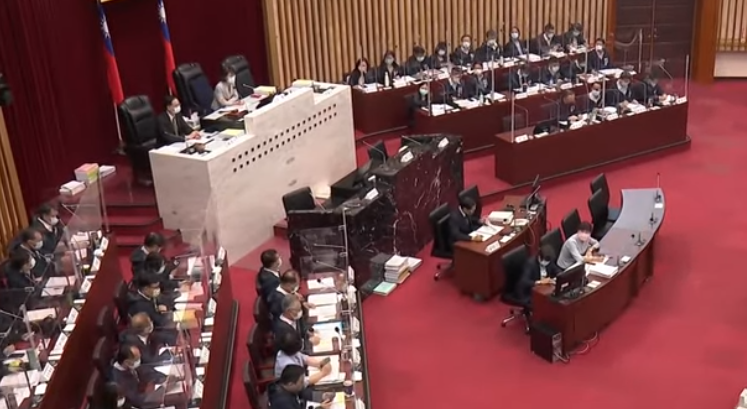 疫情嚴重 市長陳其邁向議會告假與陳時中視訊會議