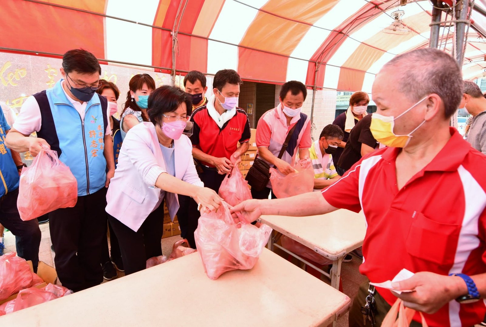 彰化鹿港把握雞會放粽一夏　縣長王惠美推廣彰化優良土雞