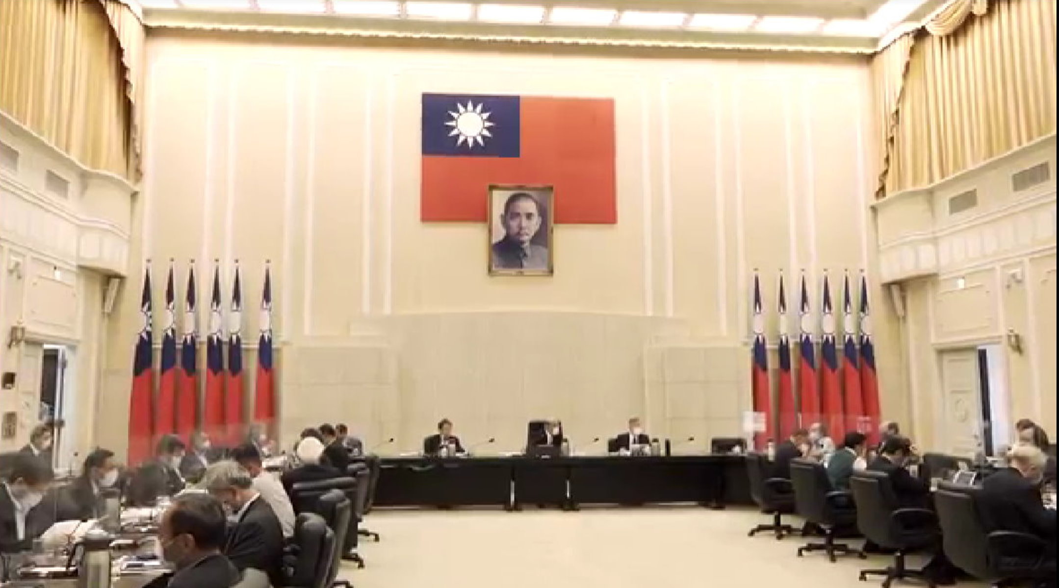 行政院長蘇貞昌：疫情穩定下降 悠遊國旅補助方案七月十五日實施