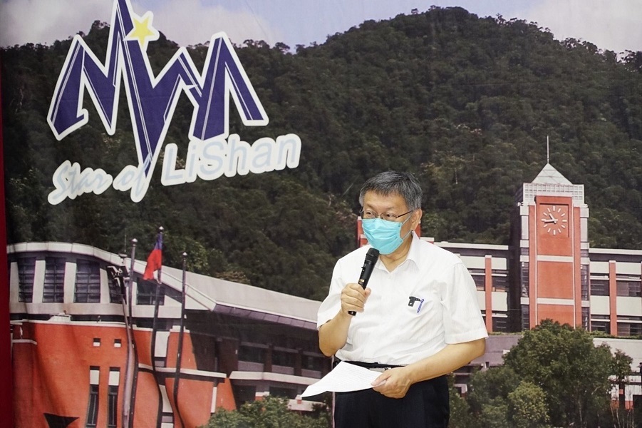 遭陳時中酸牆頭草 柯文哲回：口水戰無須理會