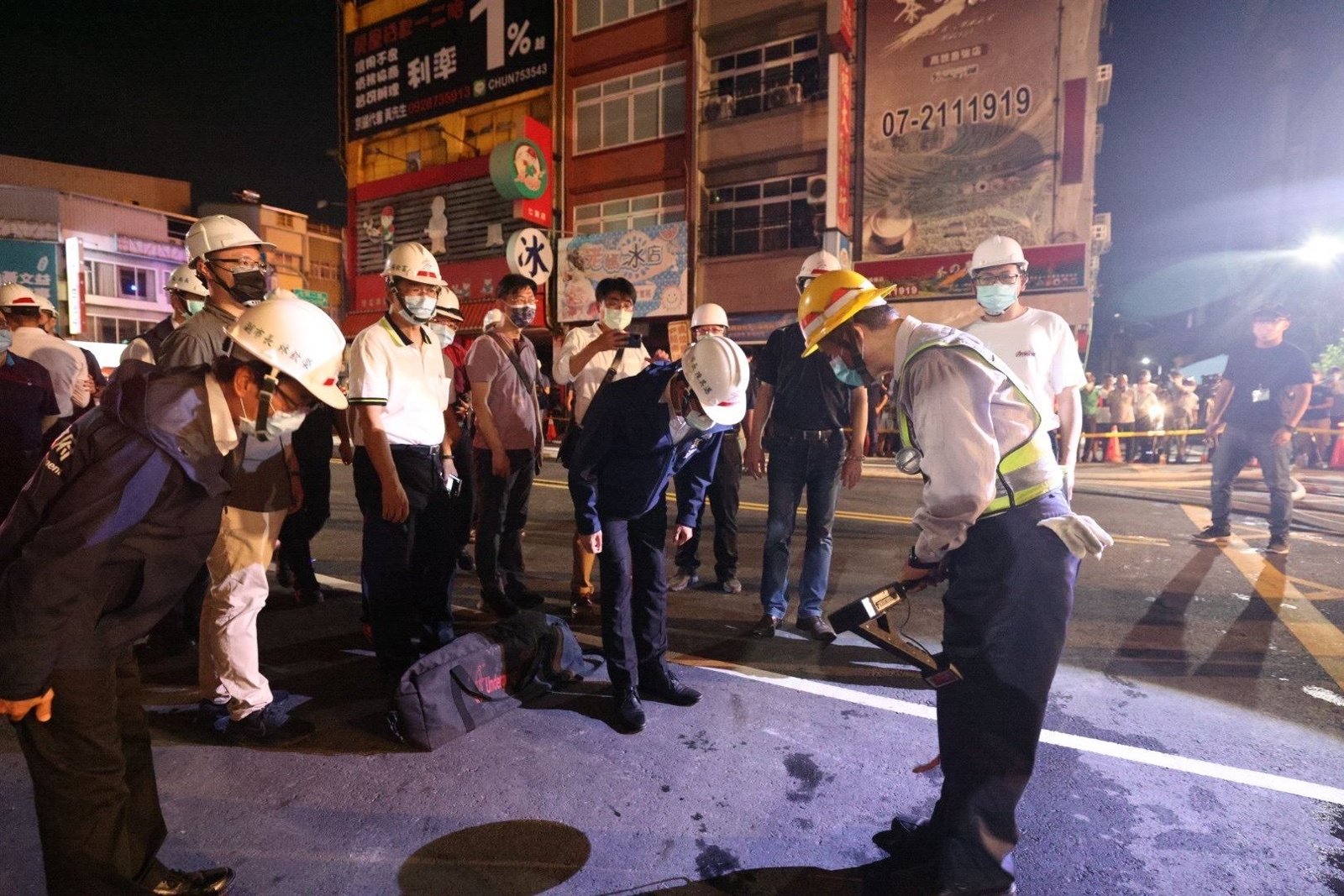 高雄工地路塌損鄰房 高市府：協助災戶求償到底