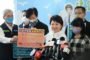 桃園市社會局長陳寶民與流動畫展 相遇在桃園醫療院