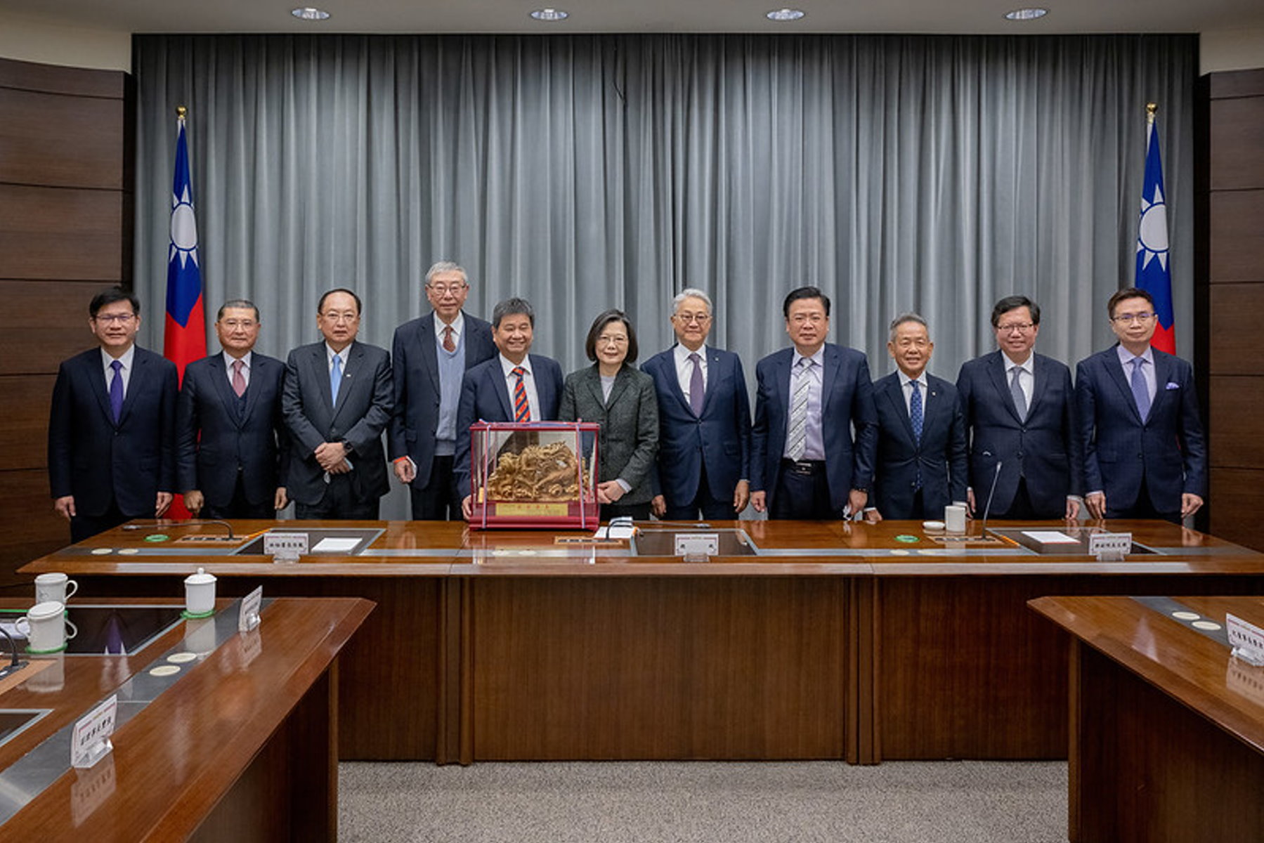 蔡總統接見8大工商團體 助中小企業跟上淨零碳排腳步