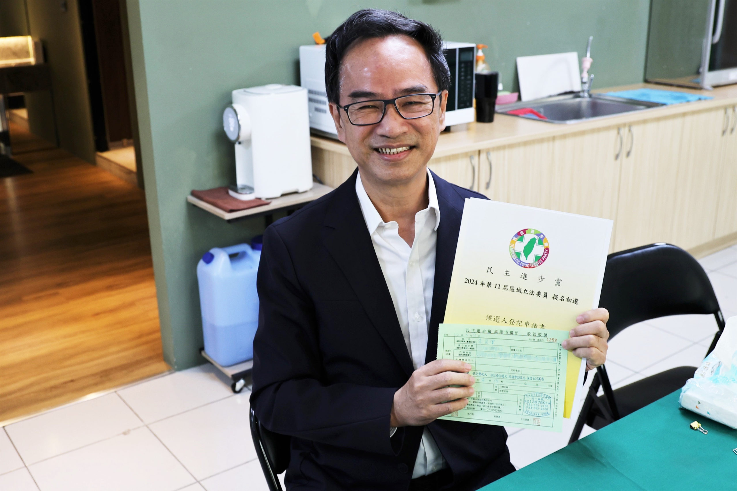 立法委員李昆澤登記黨內初選 秉持守護台灣、建設高雄的初衷繼續打拚