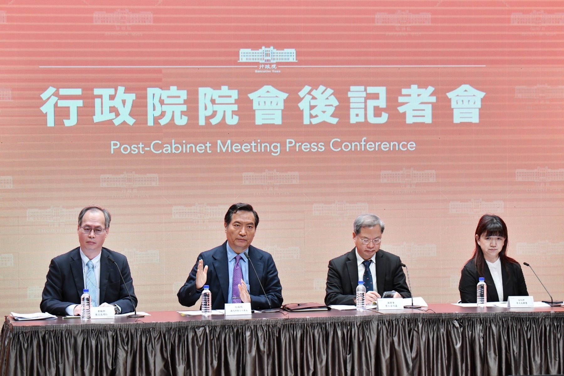 行政院長：積極推動地方創生落地深耕 朝均衡台灣目標前進