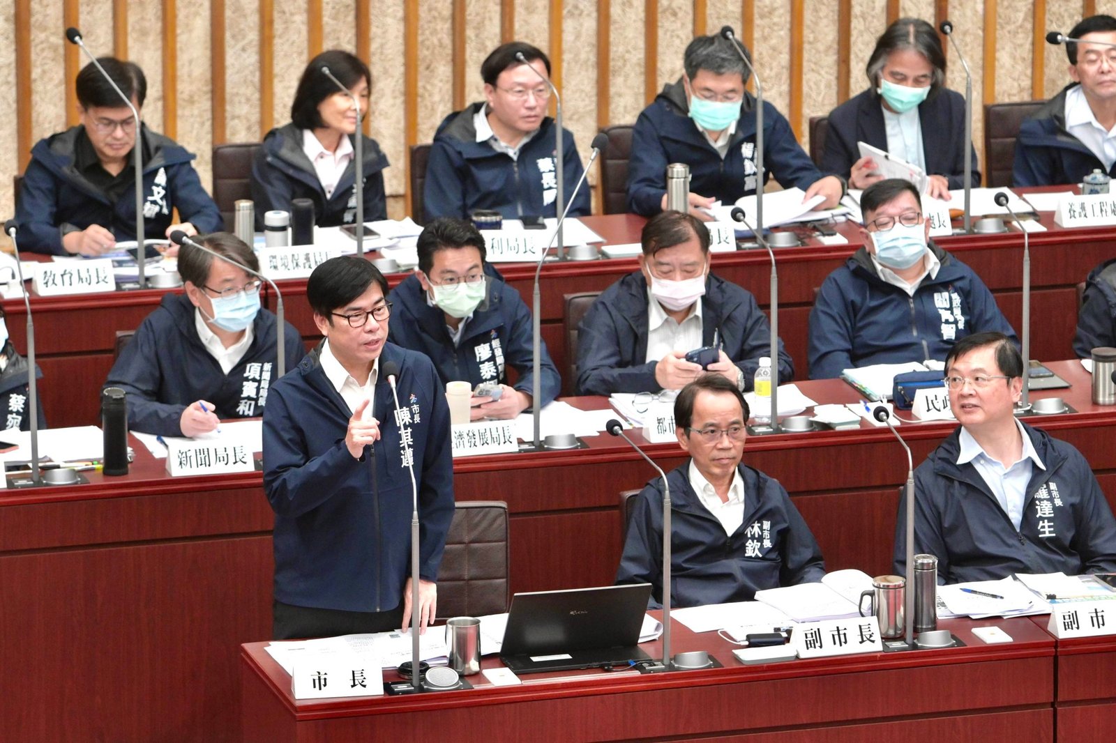 高雄市議會民進黨團肯定高市府連續2年零舉債且具體還債