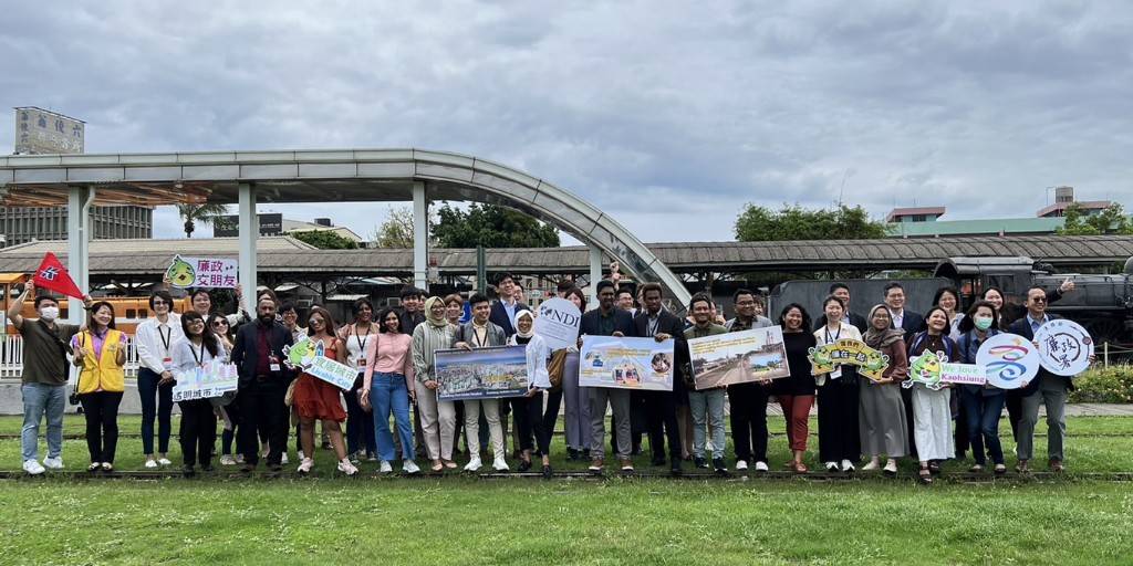 印太青年國際廉政交流 參訪高雄輕軌建設