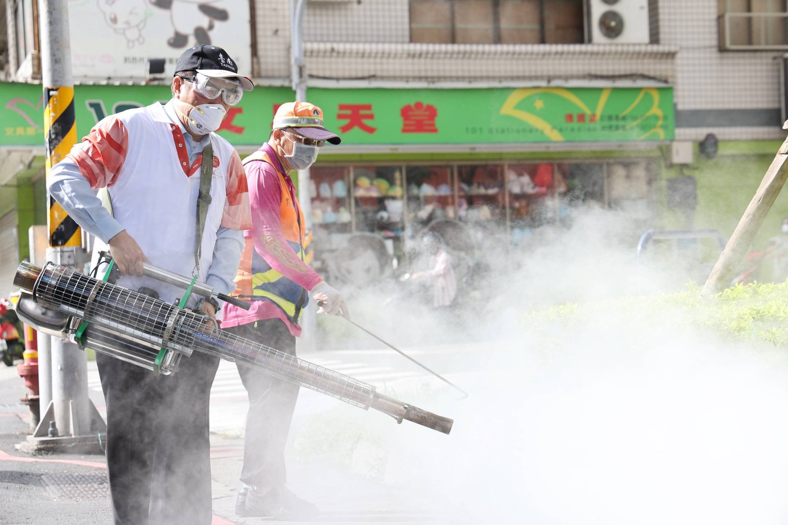 台南市登革熱累積13380例 黃偉哲籲市民落實孳清