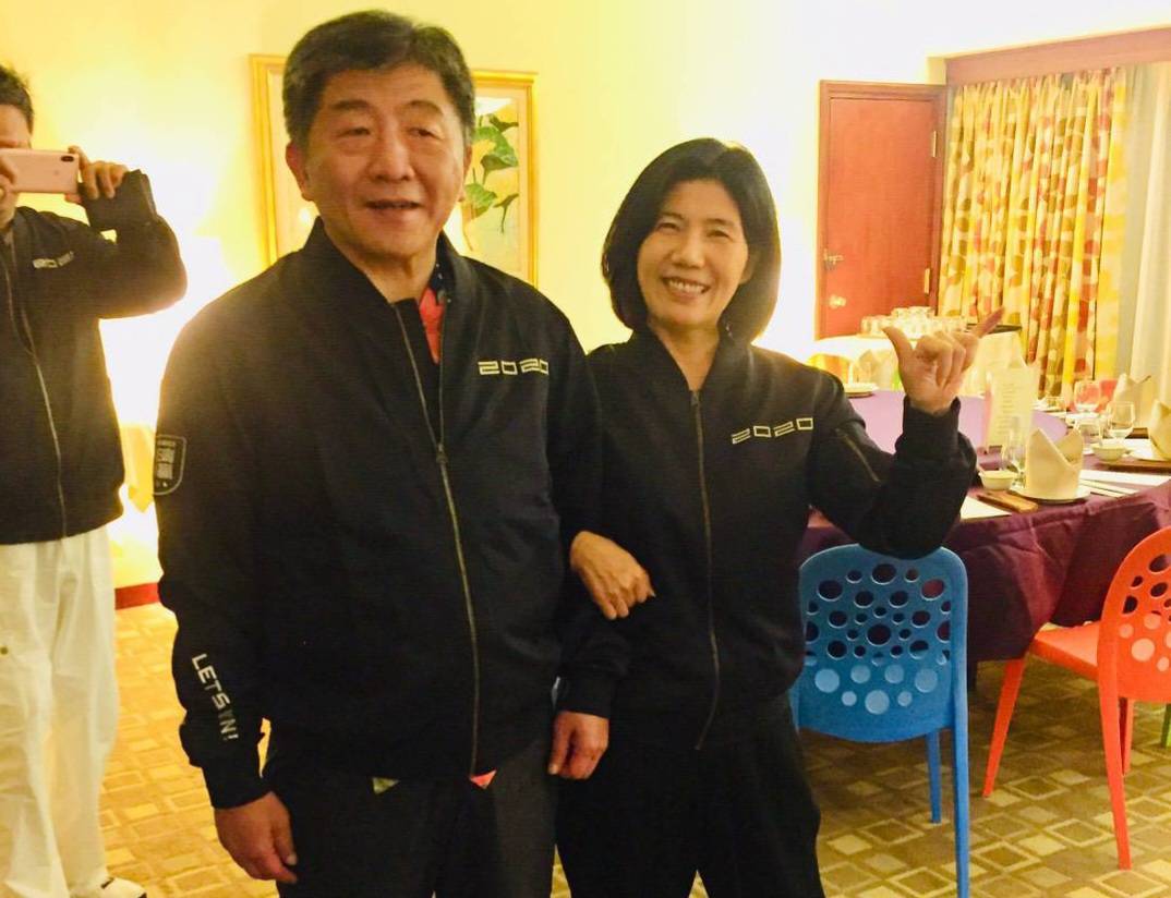 民進黨高市黨部執委涉替郭台銘買連署書 檢察官諭令30萬元交保