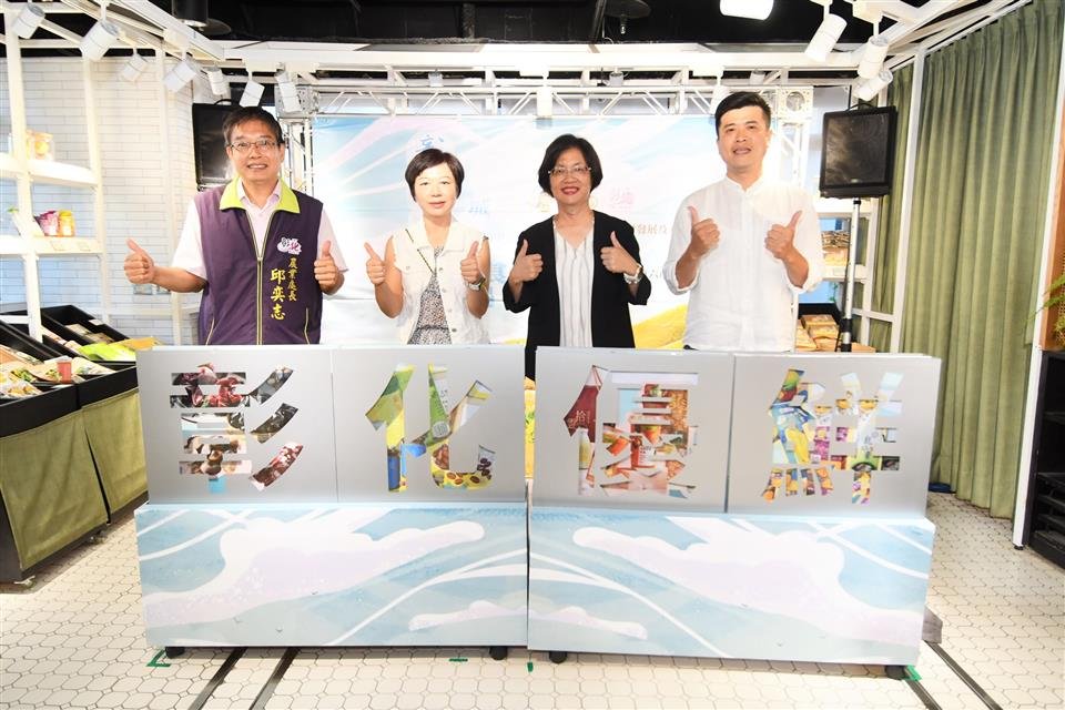 彰化優鮮農特產 進駐全台首家百貨內菜市場