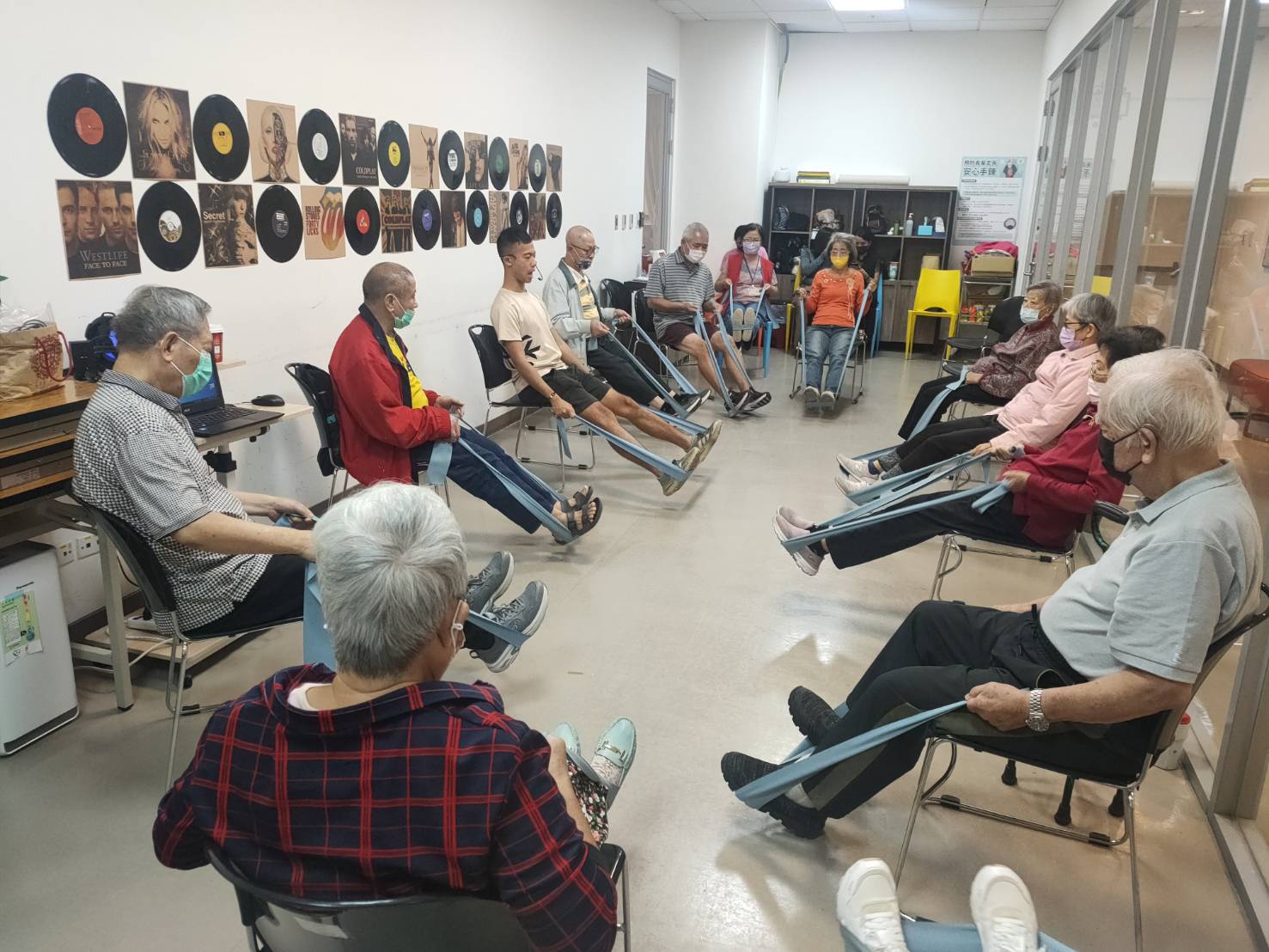 高市培訓「失智友善醫事單位」在社區發掘失智個案