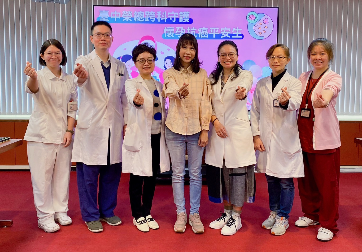 台中榮總跨科守護 懷孕抗癌平安生下二寶