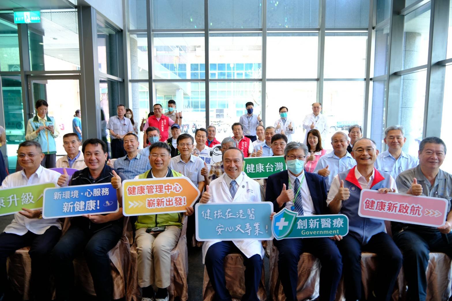 高齡健康產業博覽會開展 小港醫院推智慧吞嚥照護新利器