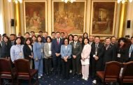 高市議長康裕成率團訪英 觀賞愛丁堡軍樂節文化盛典