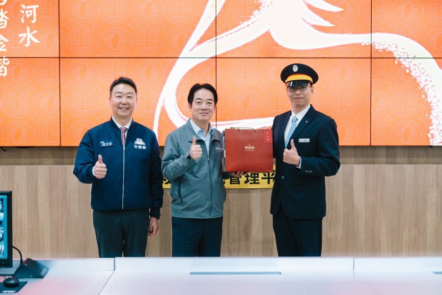 賴清德視察春節交通疏運情形 肯定擴大運能與AI預警規畫