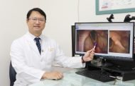 聲音沙啞又常嗆咳 高齡長者玻尿酸聲帶注射治療重拾歡樂歌聲