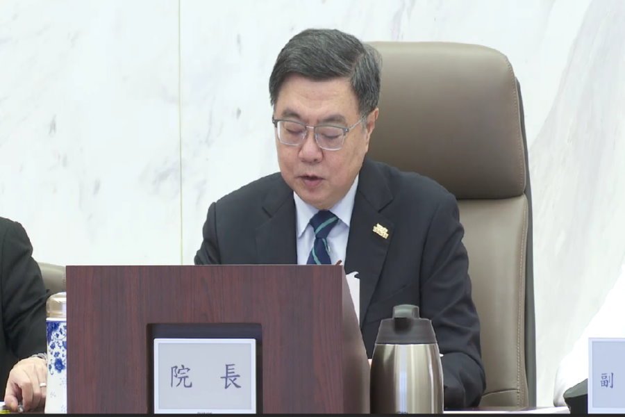 政院拍板《就服法》修法 禁僱主、仲介扣外勞身分證件